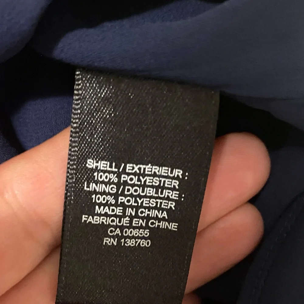 RW&CO. Navy Floral Blouse - Picture 6 of 7